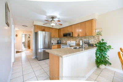8 Sweet Briar Brampton,ON L6Z 4V3 — Photo 18
