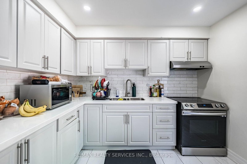 122 Ellerslie Brampton,ON L6T 4C3 — Photo 18
