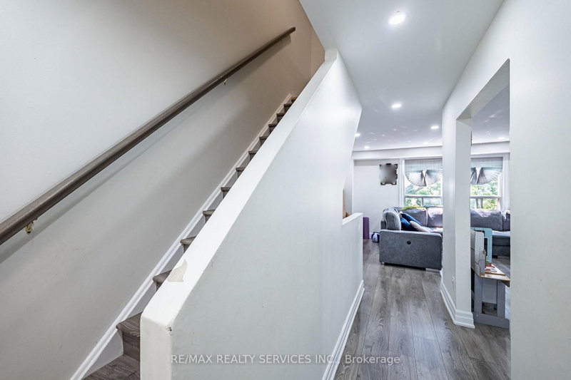 122 Ellerslie Brampton,ON L6T 4C3 — Photo 20