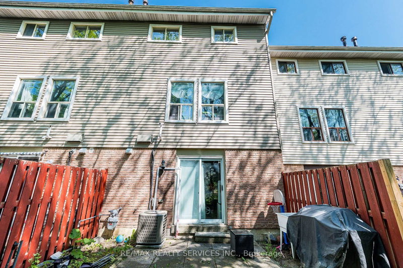 122 Ellerslie Brampton,ON L6T 4C3 — Photo 36