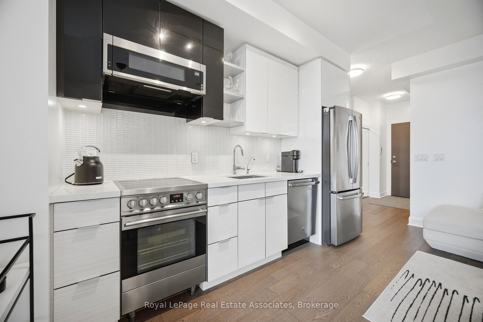 33 Shore Breeze Drive • #2301 • Toronto, ON photo 18