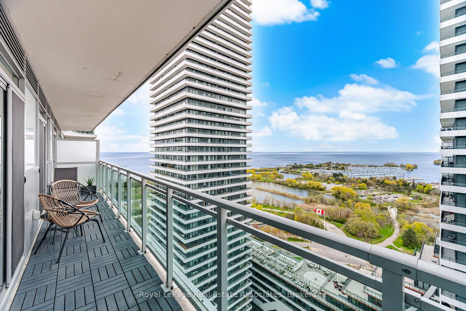 33 Shore Breeze Drive • #2301 • Toronto, ON photo 26