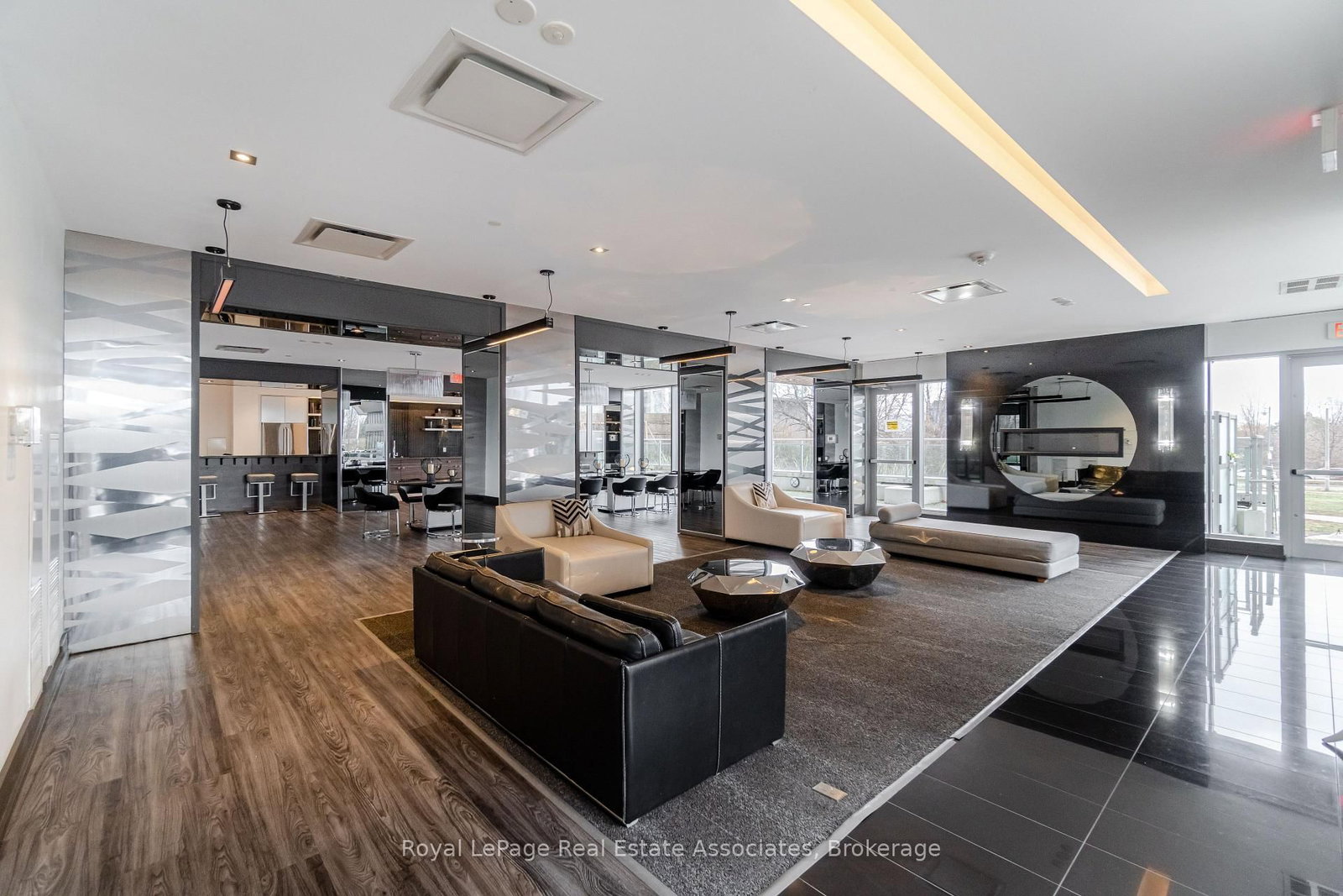 33 Shore Breeze Drive • #2301 • Toronto, ON photo 36