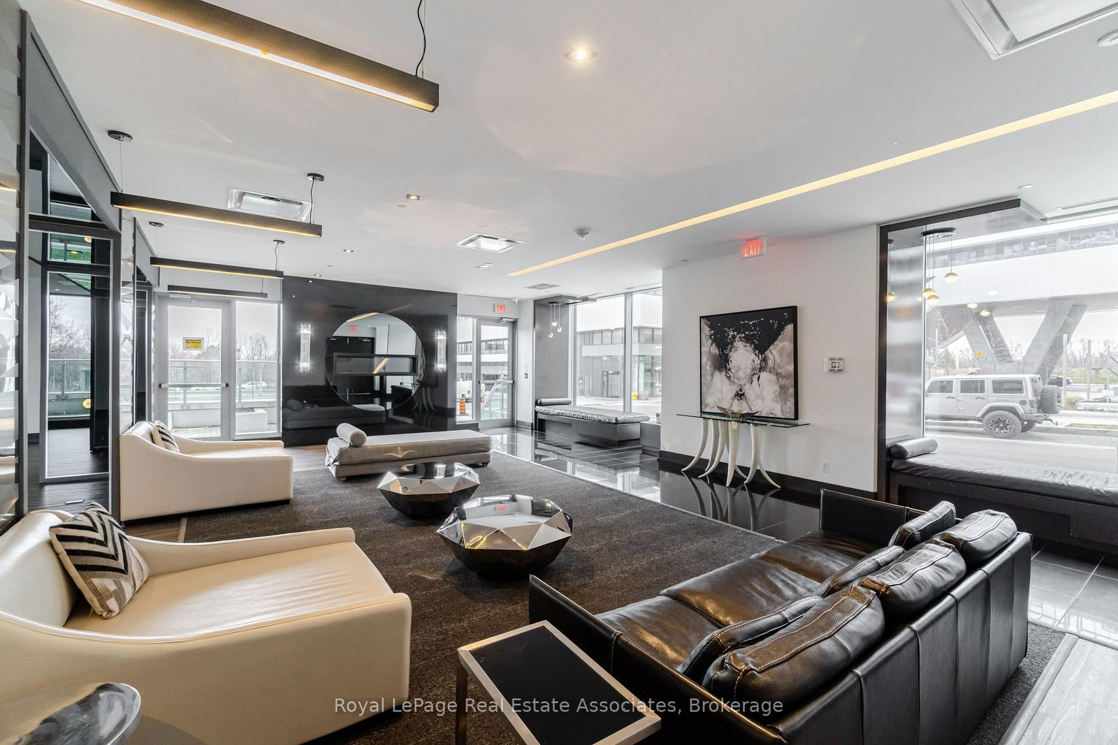 33 Shore Breeze Drive • #2301 • Toronto, ON photo 39