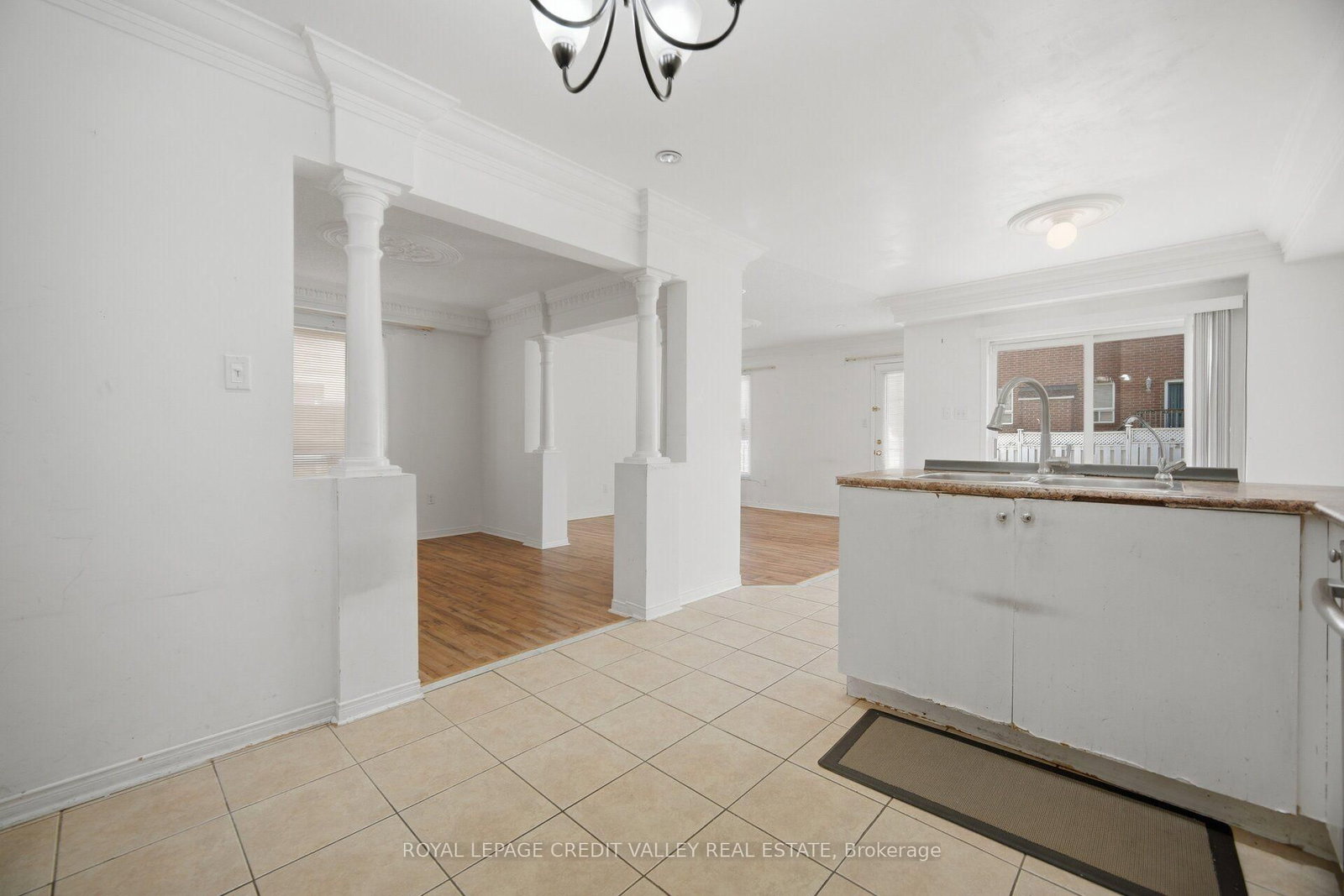 31 Capistro Street • Brampton, ON photo 14