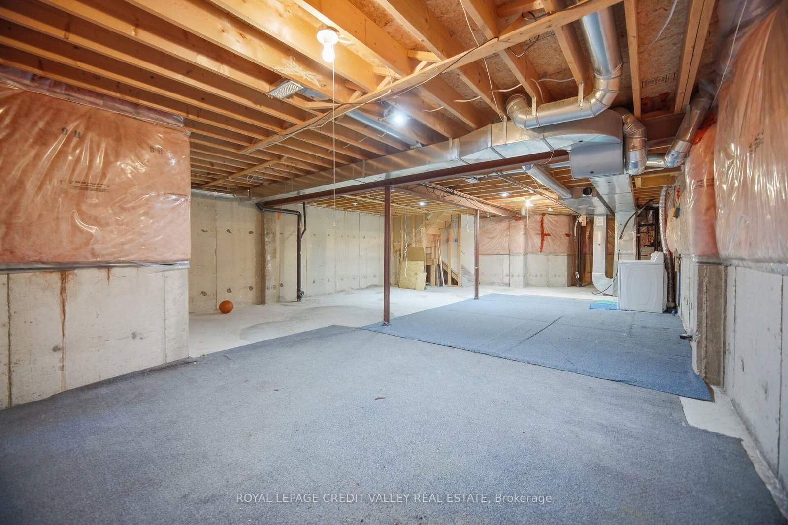 31 Capistro Street • Brampton, ON photo 42