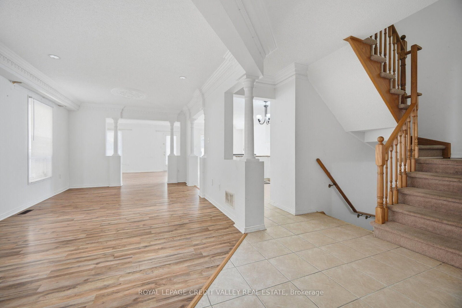 31 Capistro Street • Brampton, ON photo 8