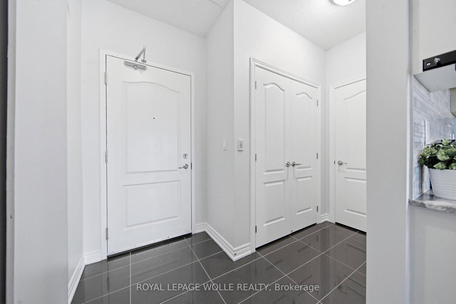 1421 Costigan Road • #506 • Milton, ON photo 14
