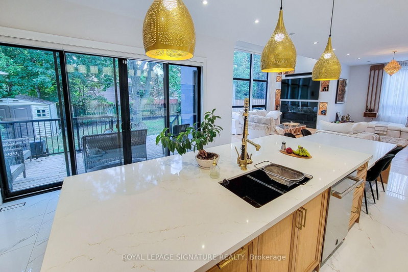 518 Sherin Oakville,ON L6L 4J8 — Photo 10