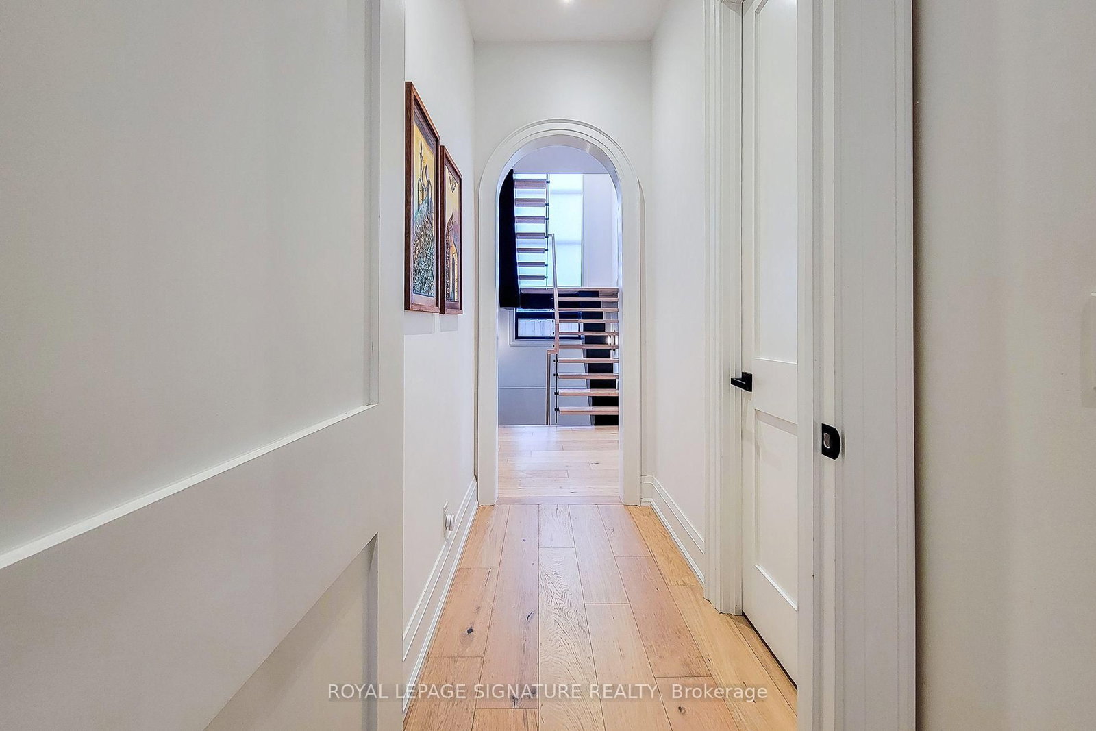 518 Sherin Drive • Oakville, ON photo 12