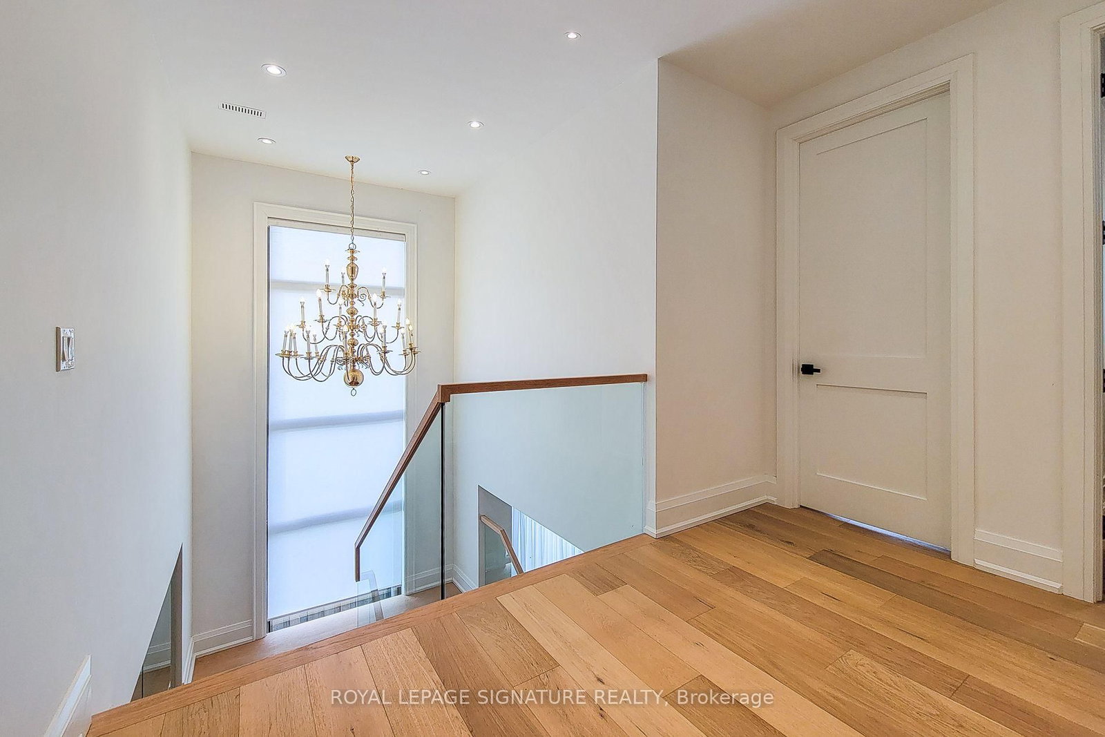 518 Sherin Drive • Oakville, ON photo 15
