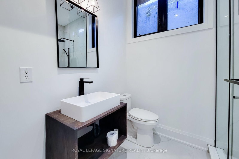 518 Sherin Oakville,ON L6L 4J8 — Photo 24
