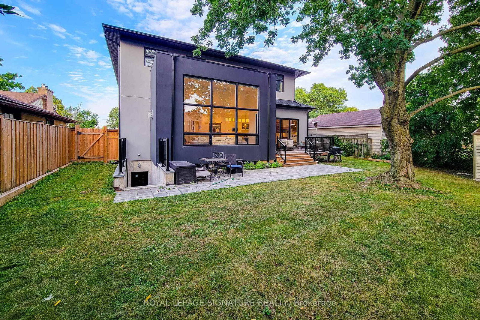 518 Sherin Drive • Oakville, ON photo 27