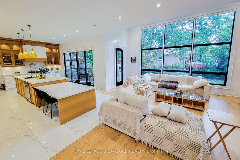 518 Sherin Oakville,ON L6L 4J8 — Photo 6