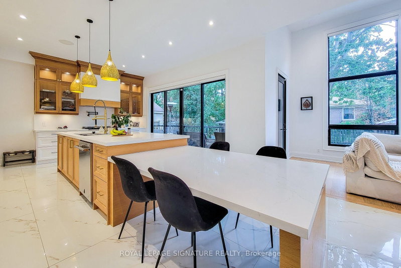 518 Sherin Oakville,ON L6L 4J8 — Photo 8