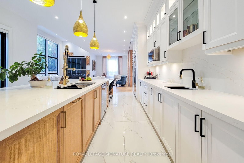 518 Sherin Oakville,ON L6L 4J8 — Photo 9