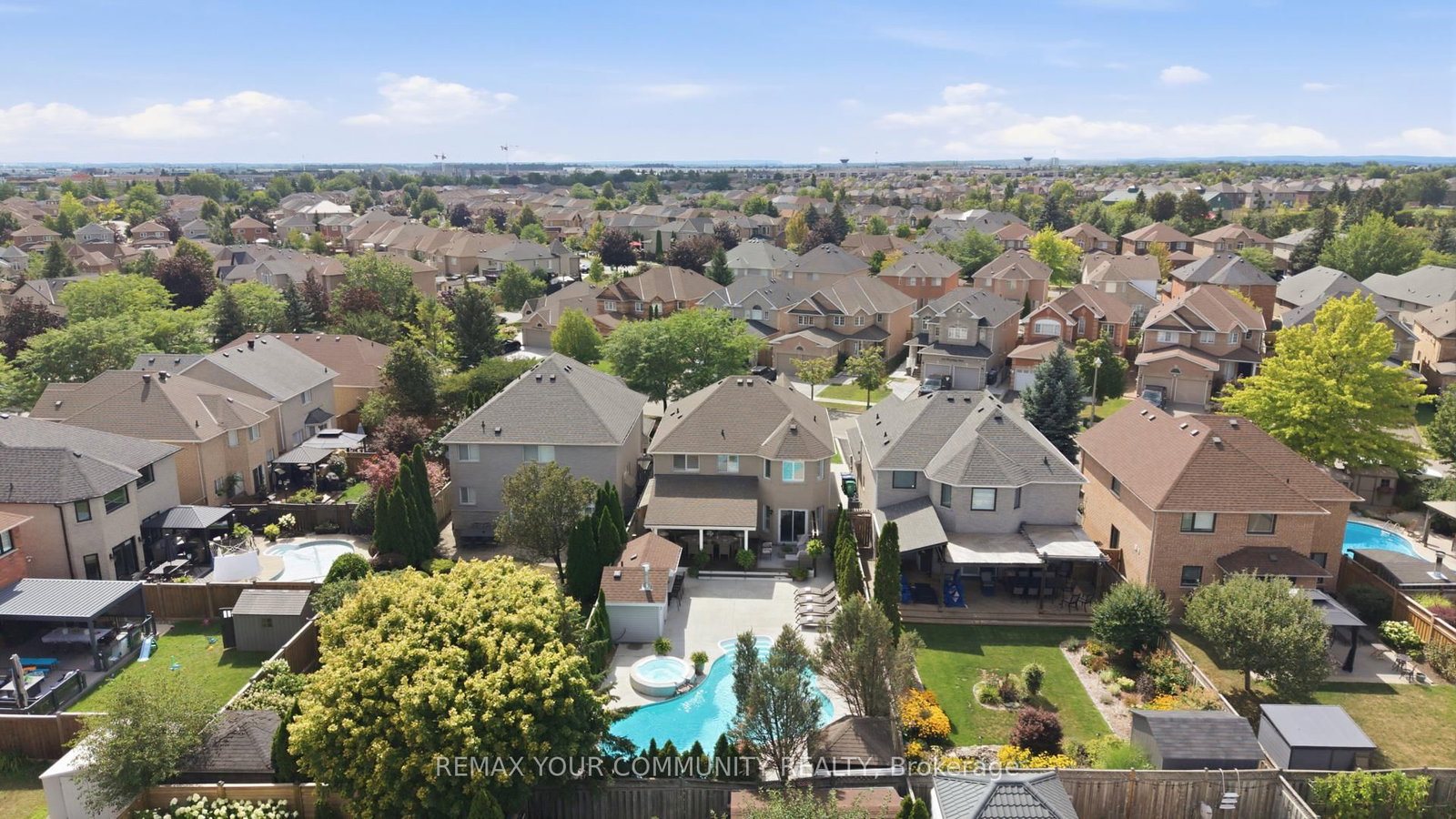 127 Waterbury Street • Caledon, ON photo 38