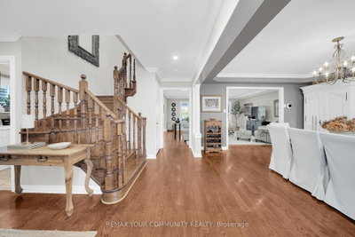 127 Waterbury Street • Caledon, ON photo 5