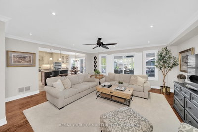 127 Waterbury Street • Caledon, ON photo 8