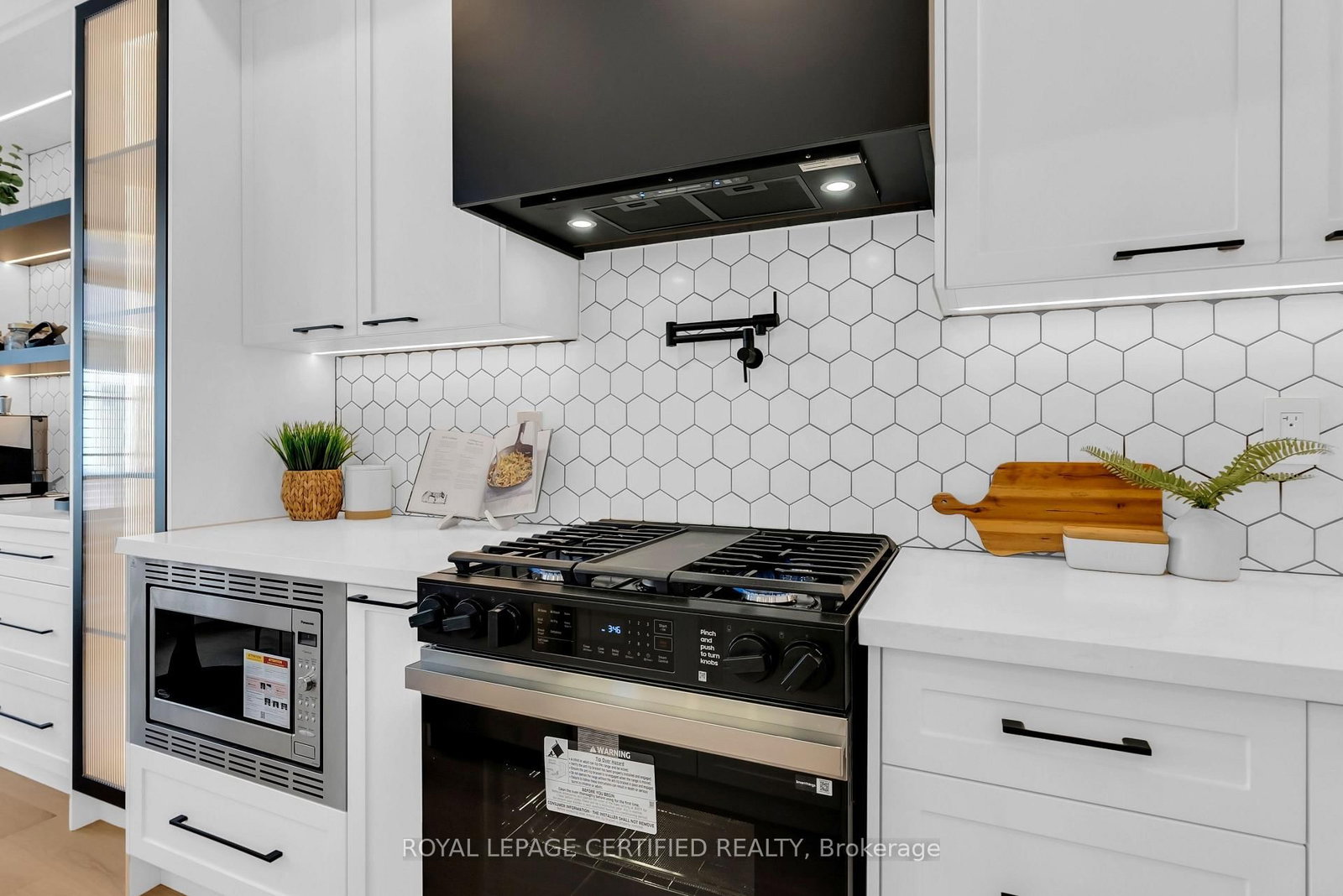 23 Charlie Jordan Road • Toronto, ON photo 12