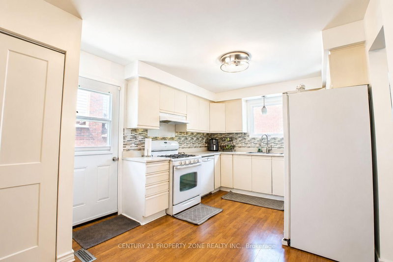 27 Madrid Brampton,ON L6S 2X5 — Photo 10