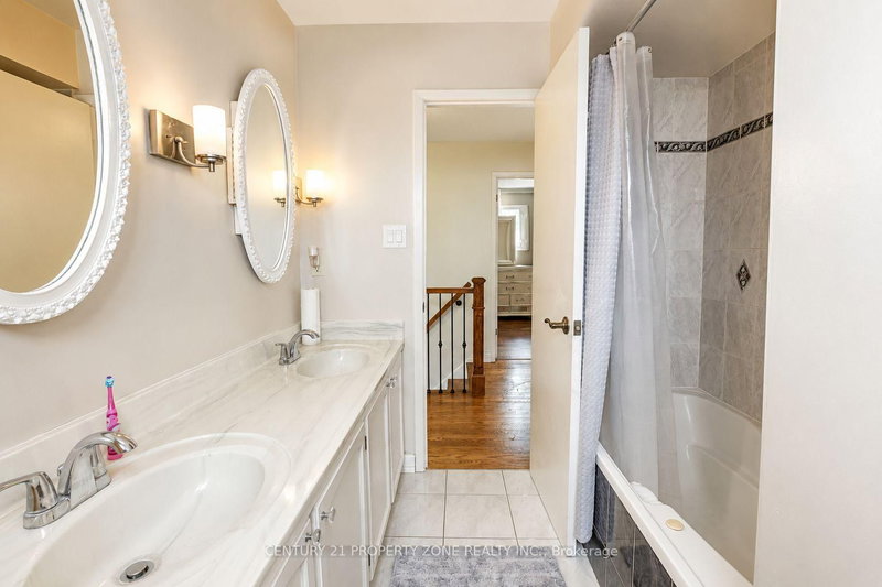 27 Madrid Brampton,ON L6S 2X5 — Photo 16