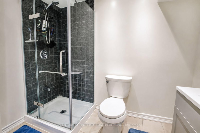 27 Madrid Brampton,ON L6S 2X5 — Photo 17