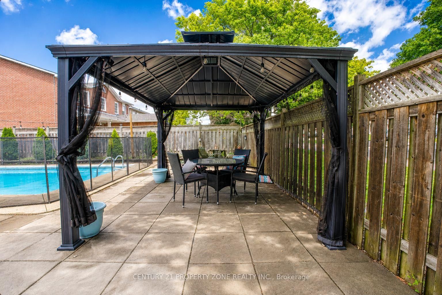 27 Madrid Crescent N • Brampton, ON photo 33