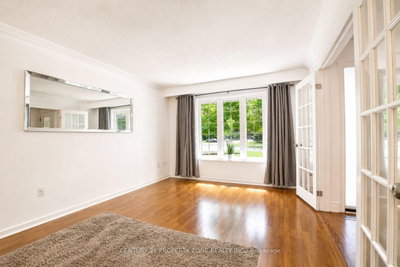 27 Madrid Crescent N • Brampton, ON photo 7
