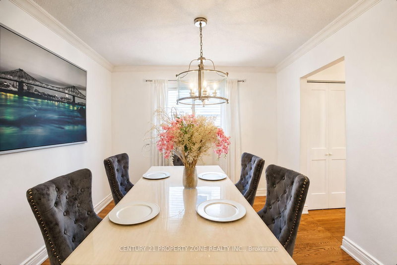 27 Madrid Brampton,ON L6S 2X5 — Photo 8