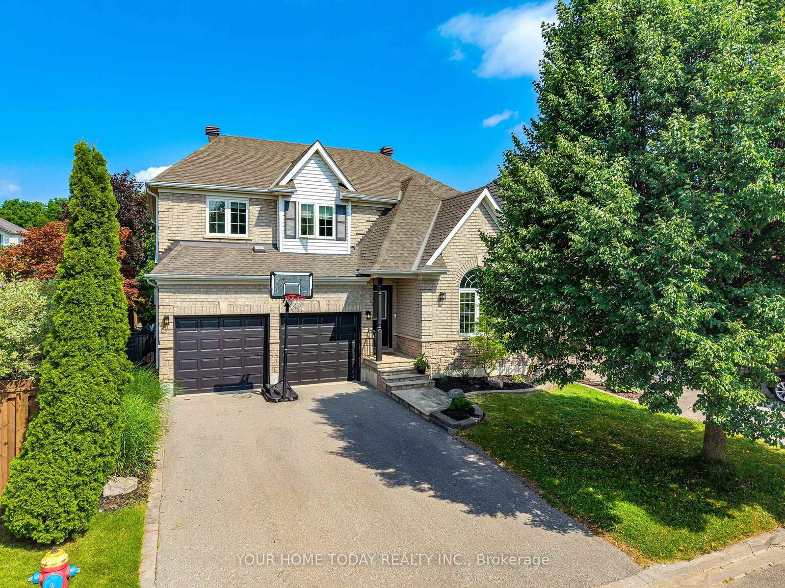 19 McNally Street • Halton Hills, ON photo 2