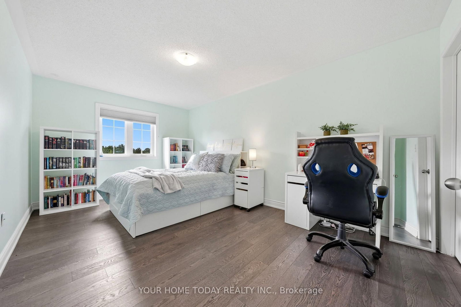 19 McNally Street • Halton Hills, ON photo 30