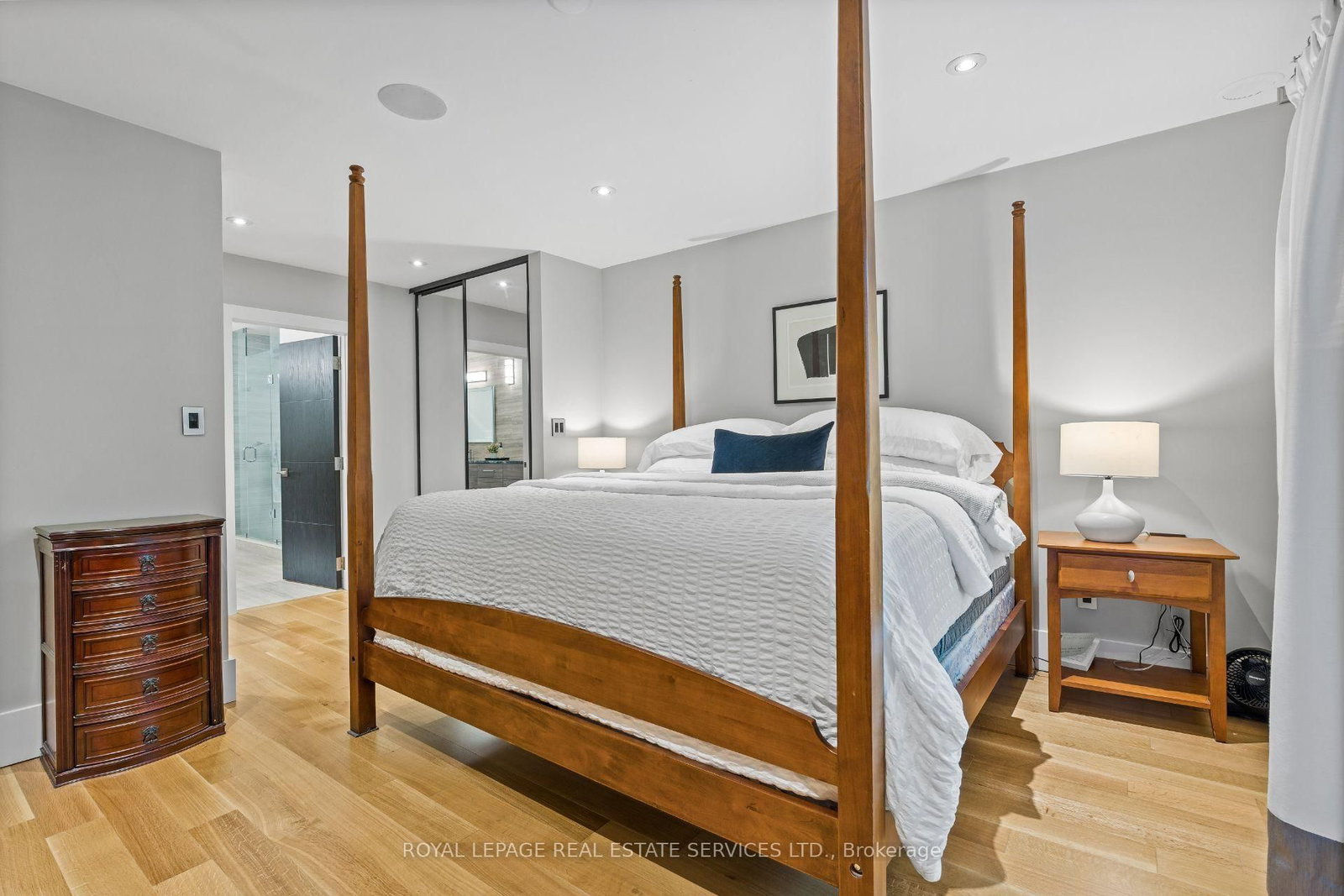 23 Lorraine Gardens • Toronto, ON photo 22
