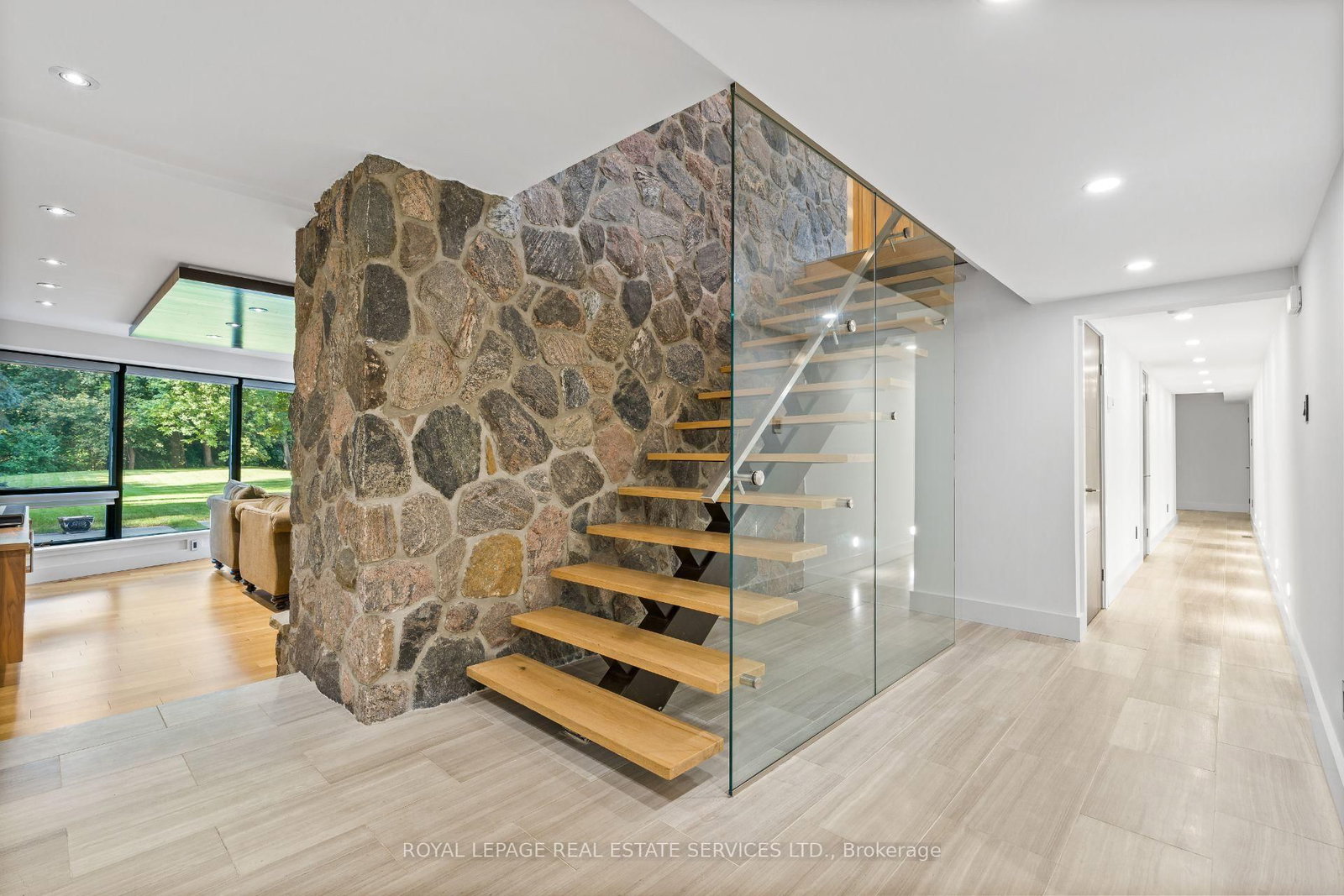 23 Lorraine Gardens • Toronto, ON photo 31