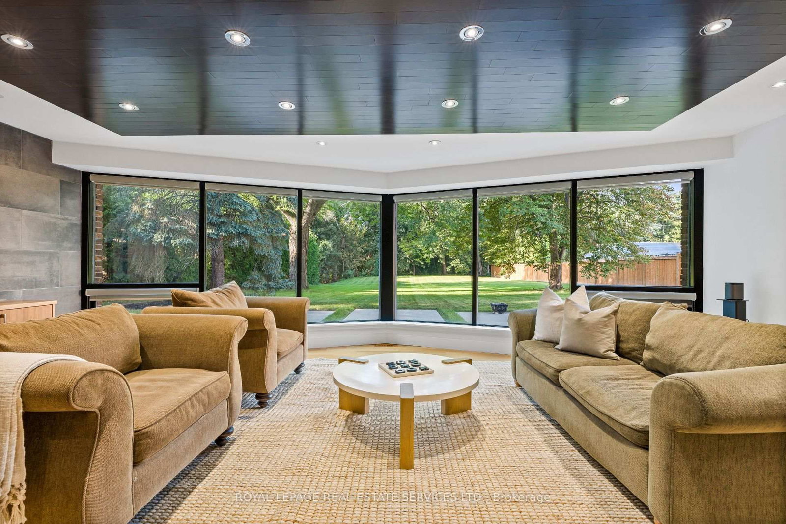 23 Lorraine Gardens • Toronto, ON photo 35