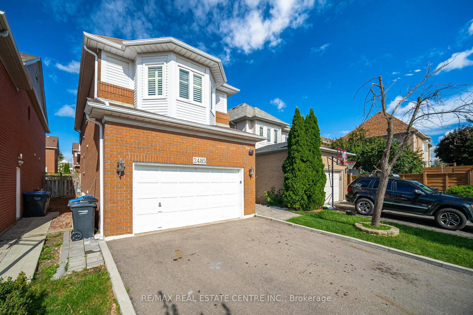 2485 Strathmore Crescent N • Mississauga, ON photo 4