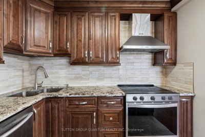 2345 Confederation Parkway • #802 • Mississauga, ON photo 3