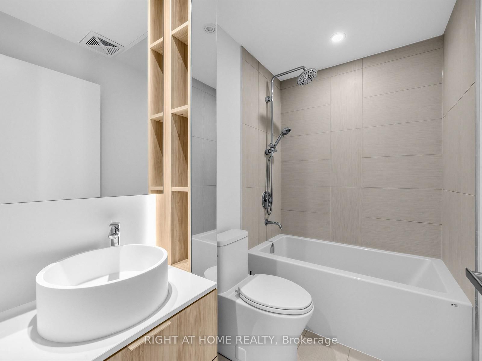 28 Ann Street • #1016 • Mississauga, ON photo 16