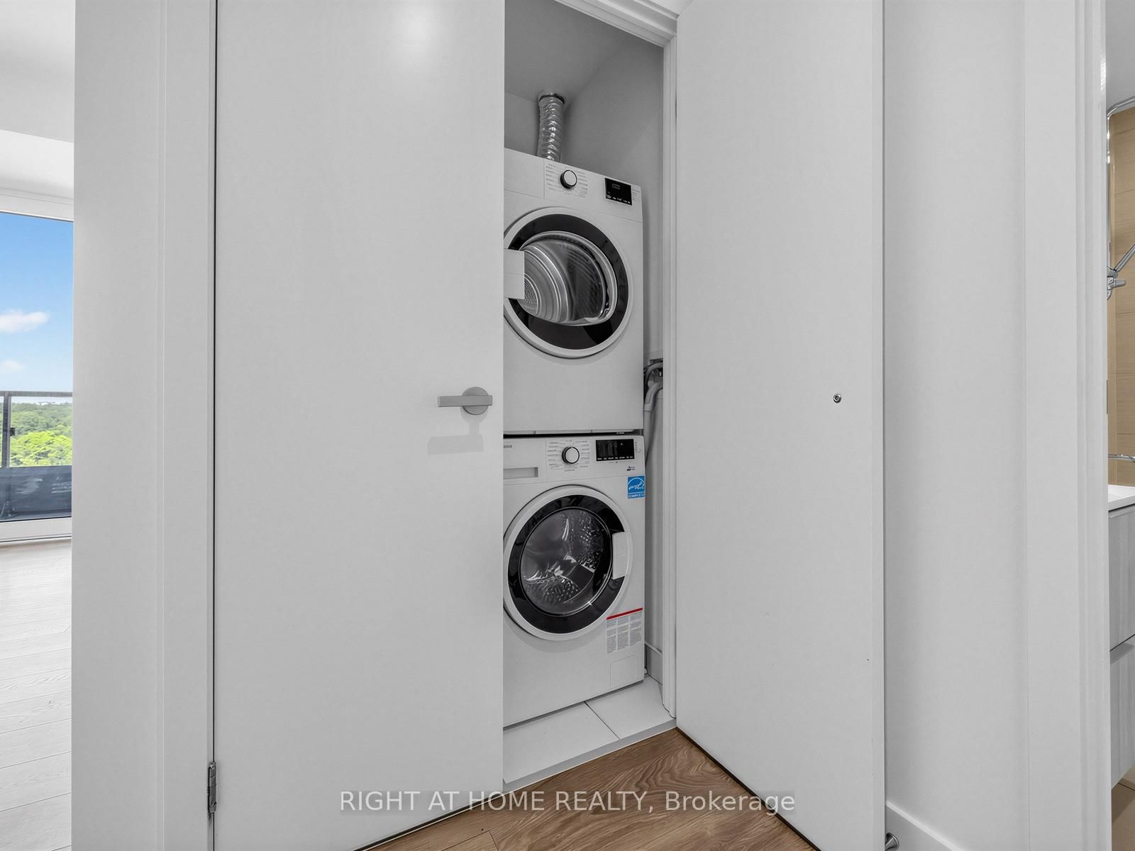 28 Ann Street • #1016 • Mississauga, ON photo 17