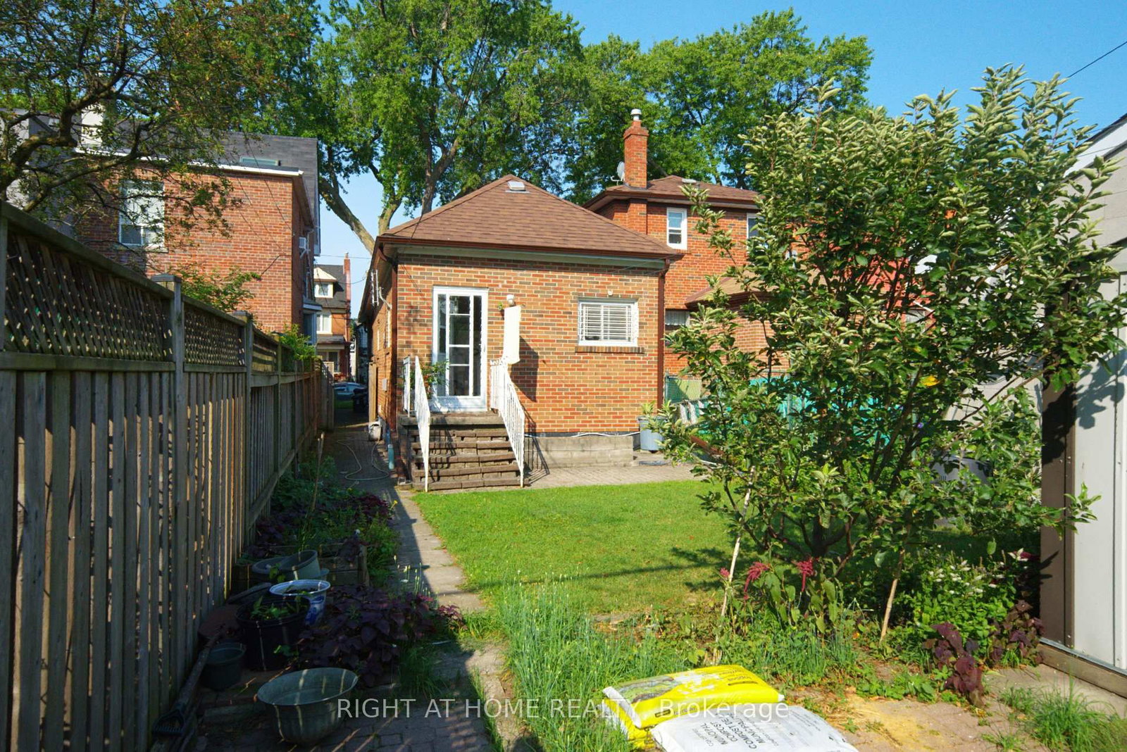 65 Salem Avenue • Toronto, ON photo 11