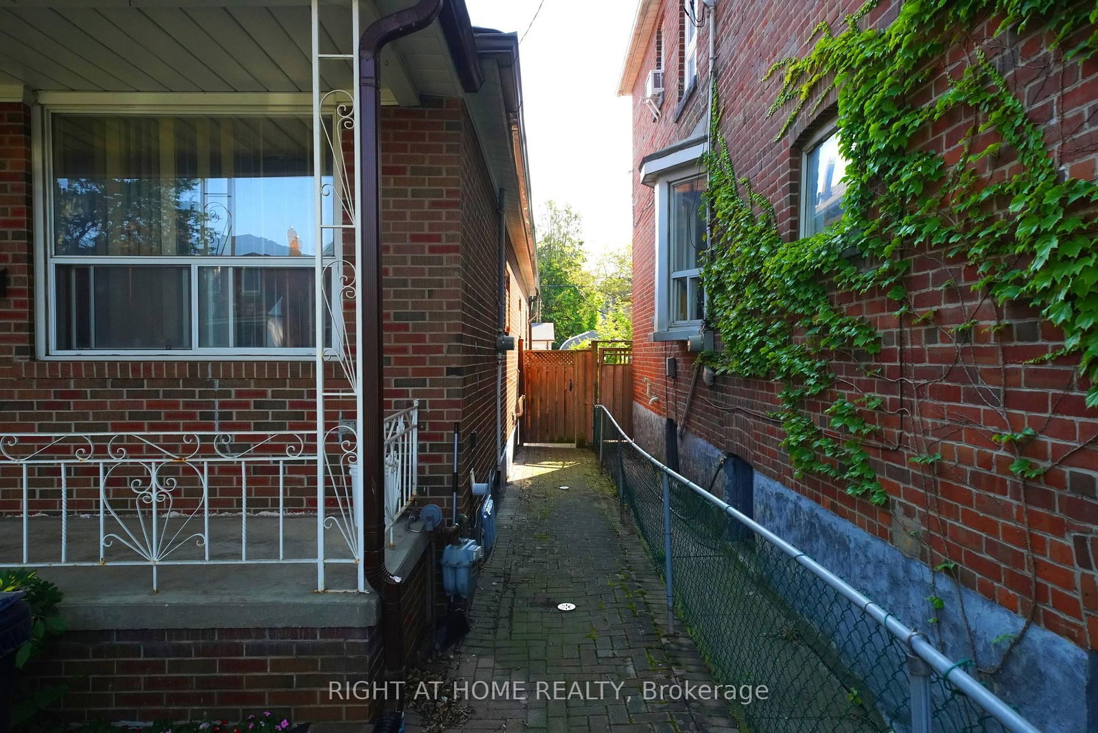 65 Salem Avenue • Toronto, ON photo 22