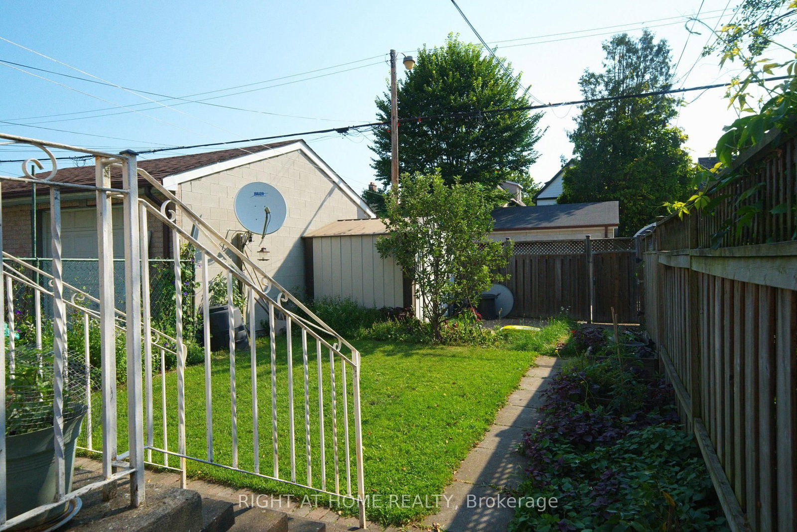 65 Salem Avenue • Toronto, ON photo 25