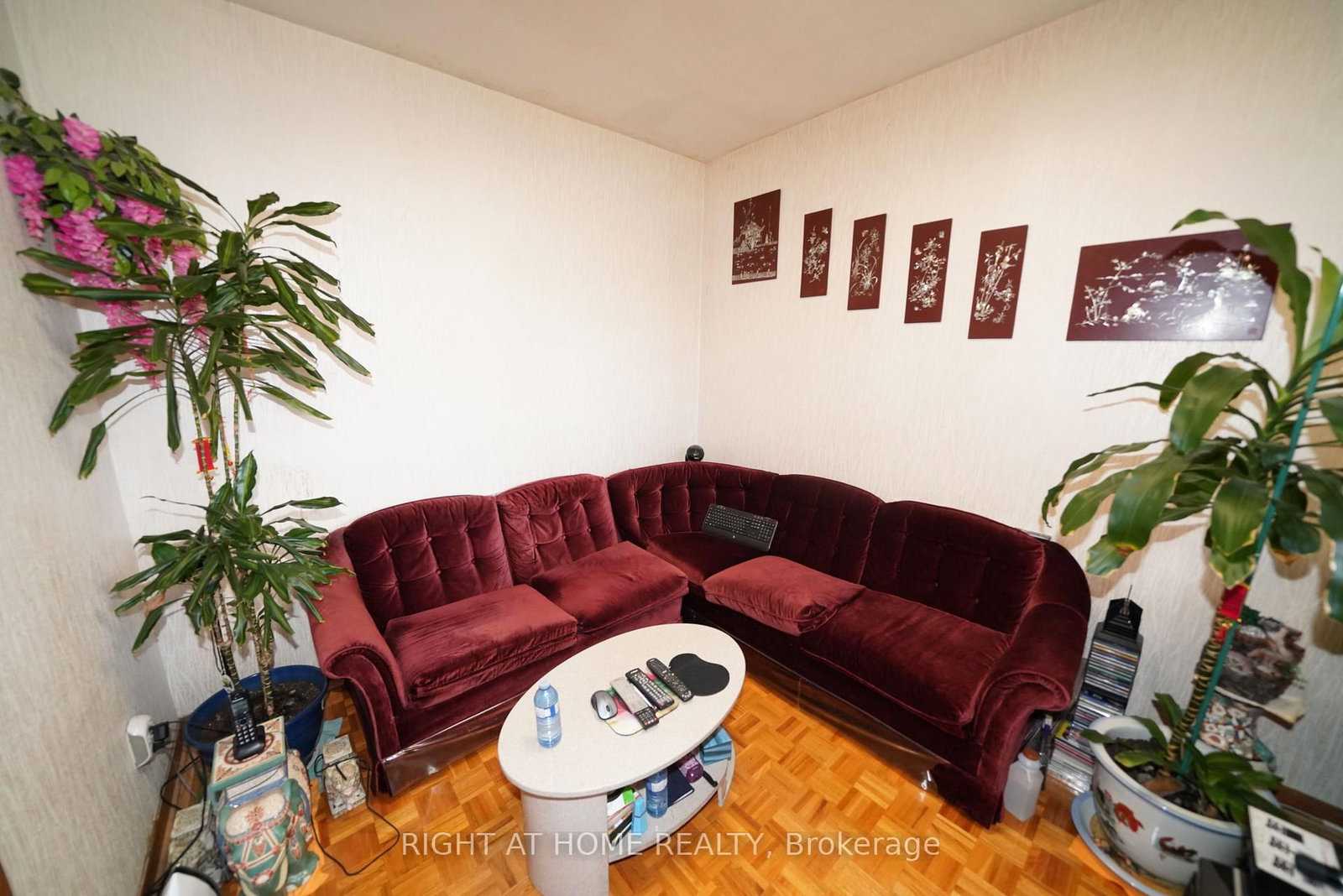 65 Salem Avenue • Toronto, ON photo 3