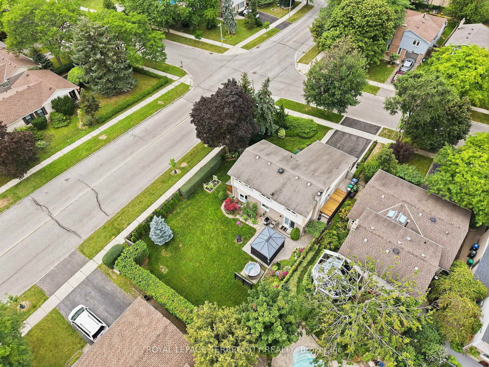 2656 Spruce Needle Drive • Mississauga, ON photo 48