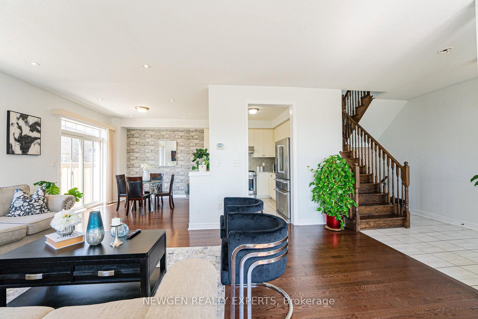 2 Rangemore Road • Brampton, ON photo 10