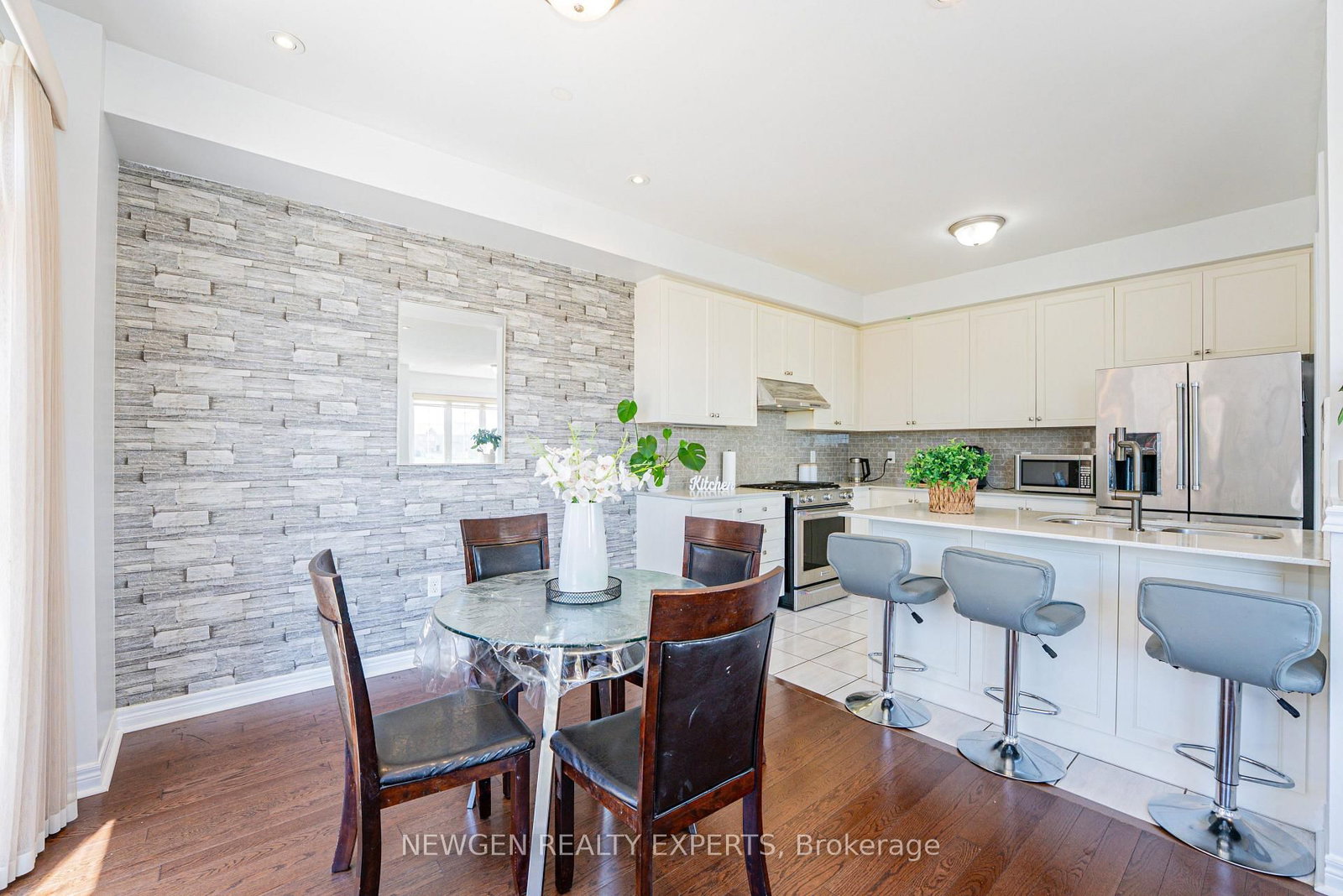 2 Rangemore Road • Brampton, ON photo 15