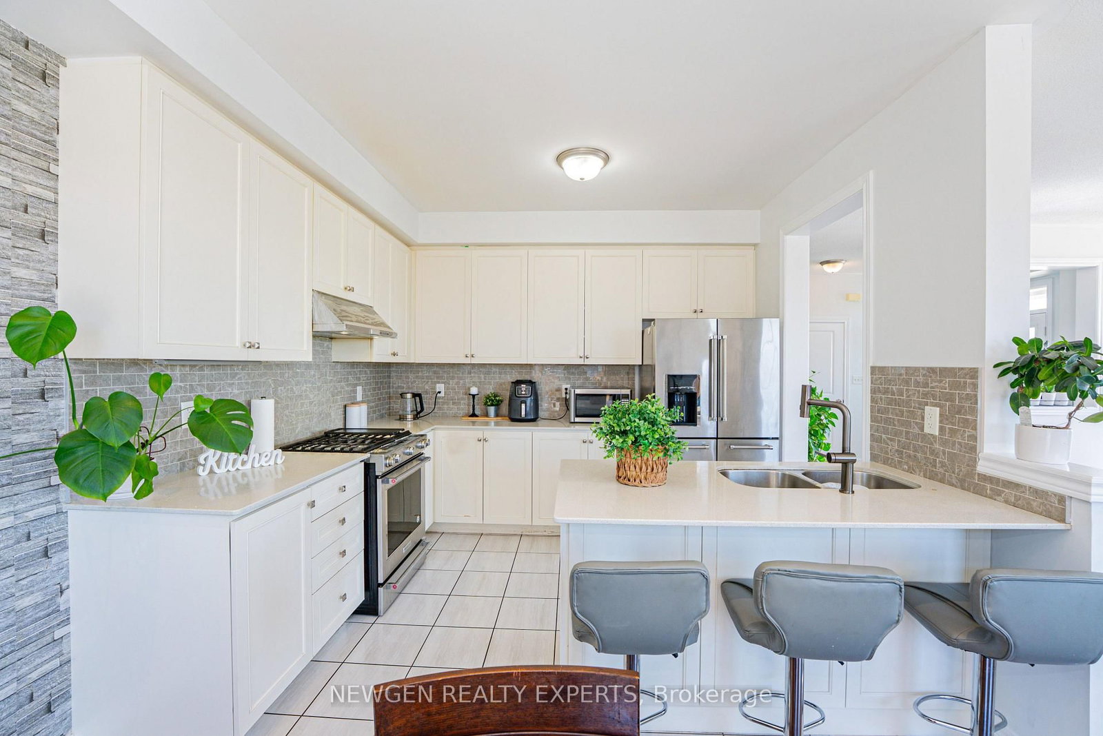 2 Rangemore Road • Brampton, ON photo 18