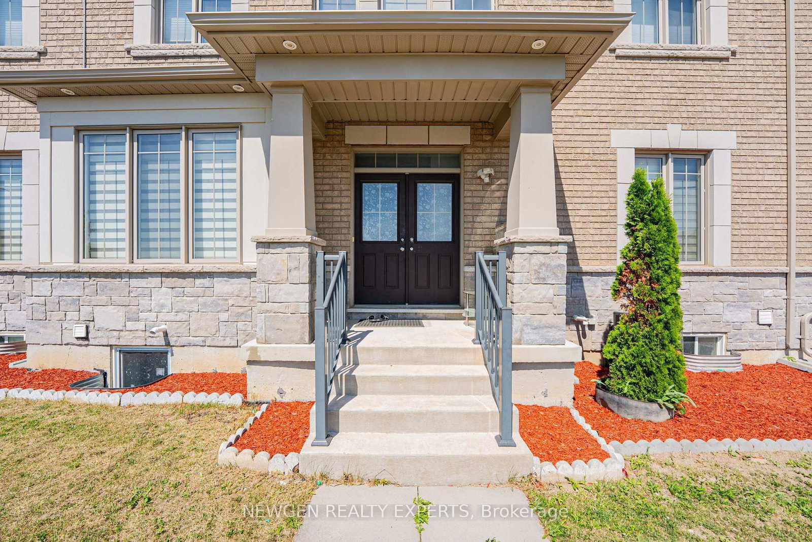 2 Rangemore Road • Brampton, ON photo 5