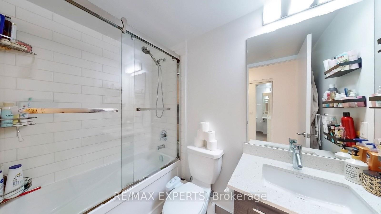 2212 Lakeshore Boulevard W • #615 • Toronto, ON photo 28
