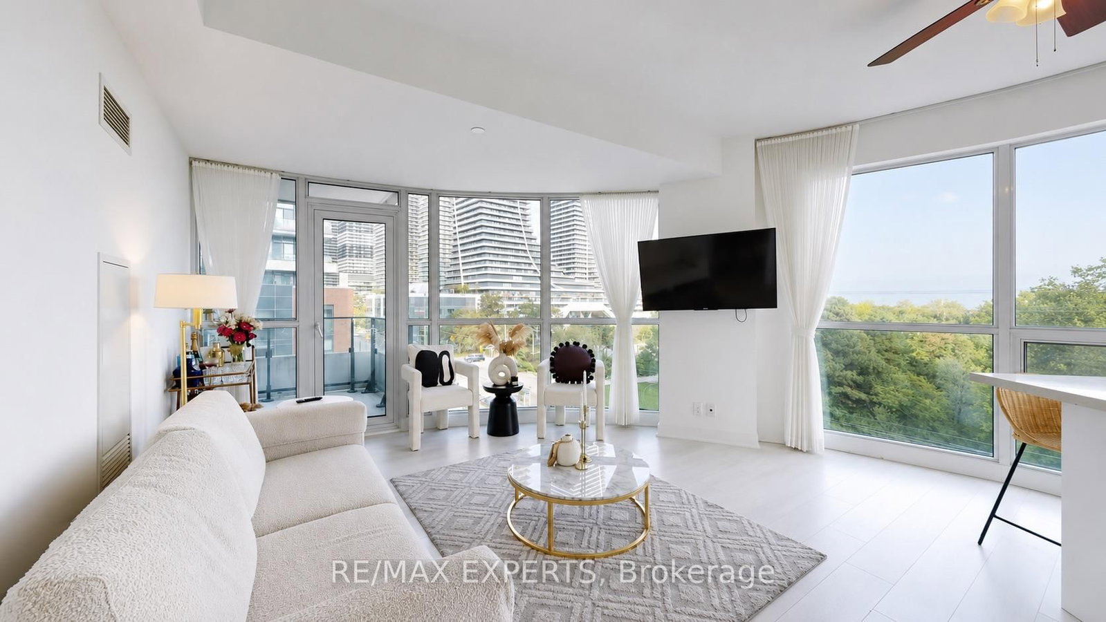 2212 Lakeshore Boulevard W • #615 • Toronto, ON photo 8